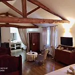 La Frejade Oda ve Kahvaltı 4*