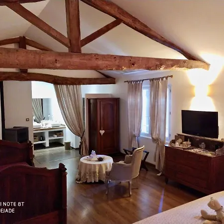 La Frejade Bed & Breakfast *
