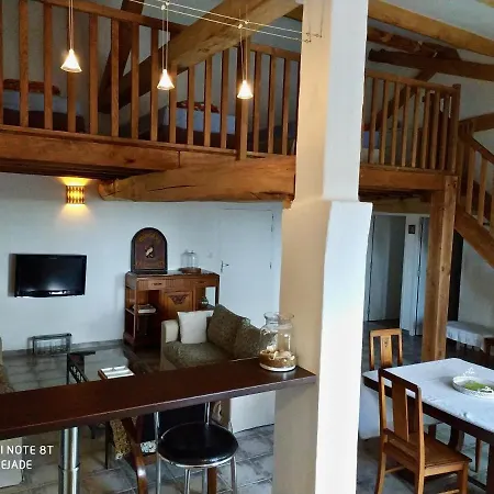 La Frejade Bed & Breakfast 4*