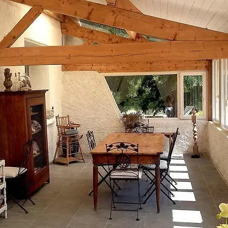 La Frejade Bed & Breakfast *