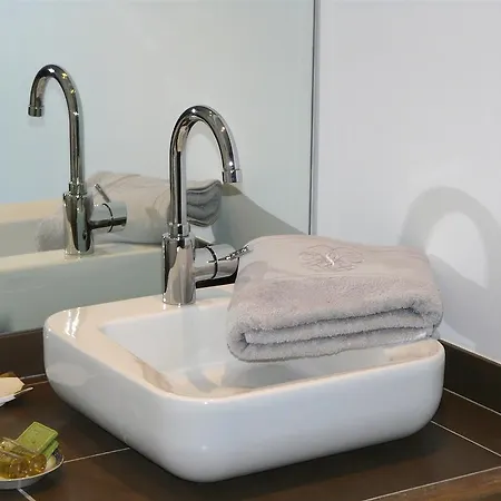 Bed & Breakfast La Frejade Lisle-sur-Tarn