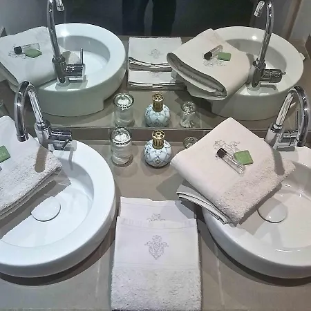 La Frejade Bed & Breakfast *